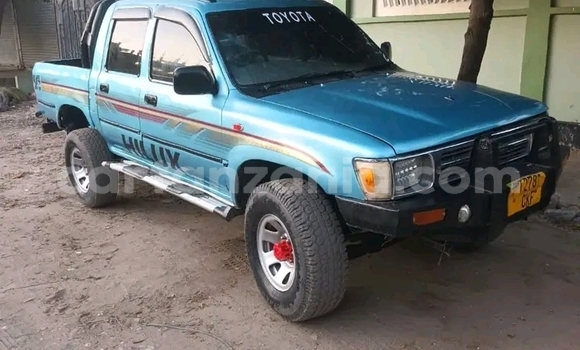 Buy Used Toyota Hilux Blue Car in Babati Rural in Manyara Buy Used Toyota Hilux Blue Car in Babati Rural in Manyara