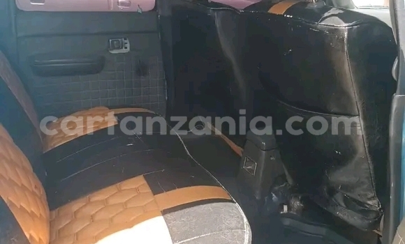 Buy Used Toyota Hilux Blue Car in Babati Rural in Manyara Buy Used Toyota Hilux Blue Car in Babati Rural in Manyara