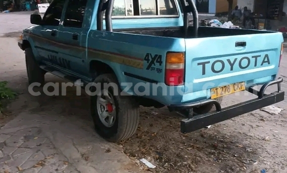 Buy Used Toyota Hilux Blue Car in Babati Rural in Manyara Buy Used Toyota Hilux Blue Car in Babati Rural in Manyara