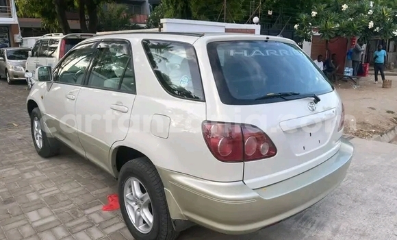 Nunua Ilio tumika Toyota Harrier Nyingine Gari ndani ya Biharamulo nchini Kagera