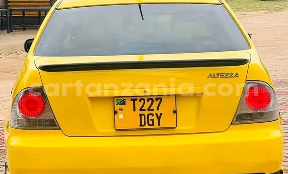 Nunua Ilio tumika Toyota Altezza Nyingine Gari ndani ya Biharamulo nchini Kagera Nunua Ilio tumika Toyota Altezza Nyingine Gari ndani ya Biharamulo nchini Kagera