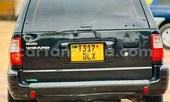 Nunua Ilio tumika Isuzu Wizard Nyeusi Gari ndani ya Biharamulo nchini Kagera