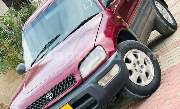 Nunua Ilio tumika Toyota RAV4 Nyekundu Gari ndani ya Buhigwe nchini Kigoma Nunua Ilio tumika Toyota RAV4 Nyekundu Gari ndani ya Buhigwe nchini Kigoma