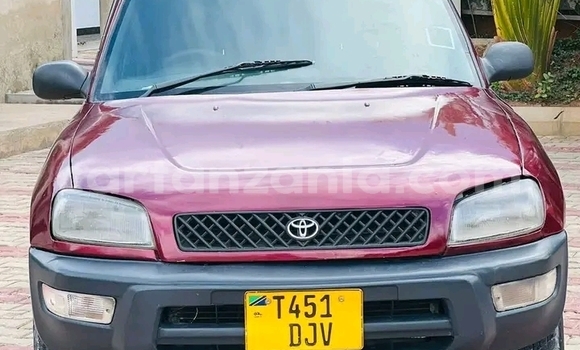 Nunua Ilio tumika Toyota RAV4 Nyekundu Gari ndani ya Buhigwe nchini Kigoma Nunua Ilio tumika Toyota RAV4 Nyekundu Gari ndani ya Buhigwe nchini Kigoma