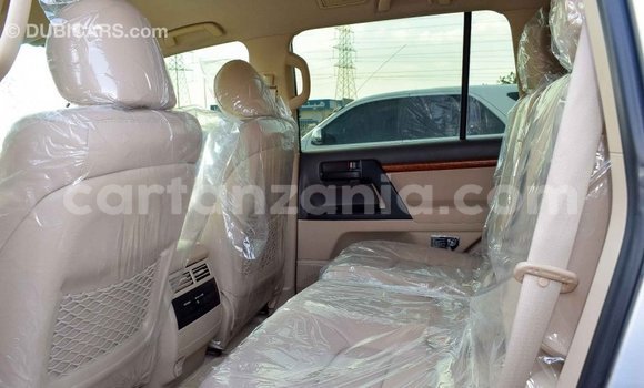 Buy Import Toyota Land Cruiser Other Car in Import - Dubai in Arusha Buy Import Toyota Land Cruiser Other Car in Import - Dubai in Arusha