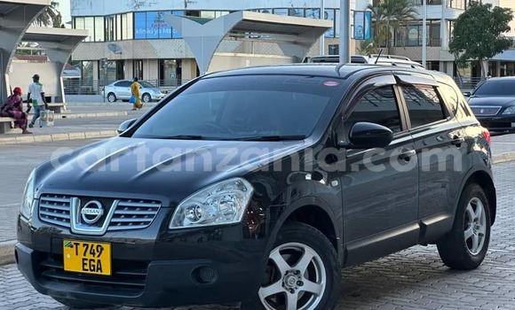 Buy Used Nissan Dualis White Car in Dar es Salaam in Dar es Salaam