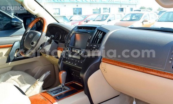 Buy Import Toyota Land Cruiser Other Car in Import - Dubai in Arusha Buy Import Toyota Land Cruiser Other Car in Import - Dubai in Arusha