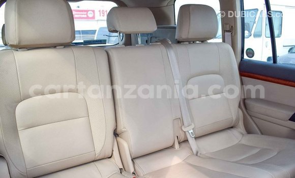 Buy Import Toyota Land Cruiser Black Car in Import - Dubai in Arusha Buy Import Toyota Land Cruiser Black Car in Import - Dubai in Arusha