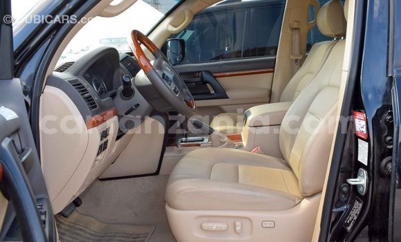 Buy Import Toyota Land Cruiser Black Car in Import - Dubai in Arusha Buy Import Toyota Land Cruiser Black Car in Import - Dubai in Arusha