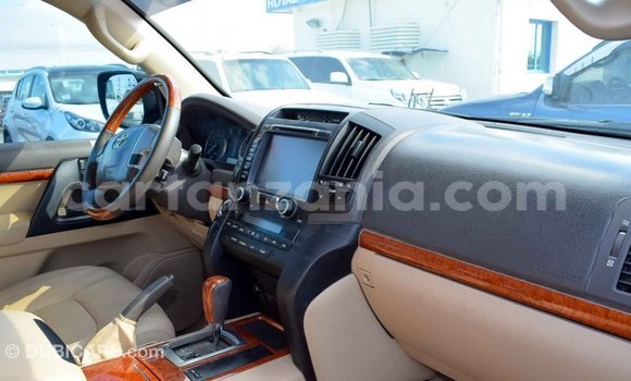Buy Import Toyota Land Cruiser Black Car in Import - Dubai in Arusha Buy Import Toyota Land Cruiser Black Car in Import - Dubai in Arusha