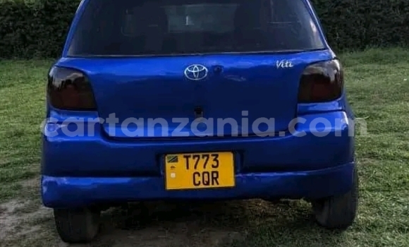 Buy Used Toyota Vitz Blue Car in Biharamulo in Kagera