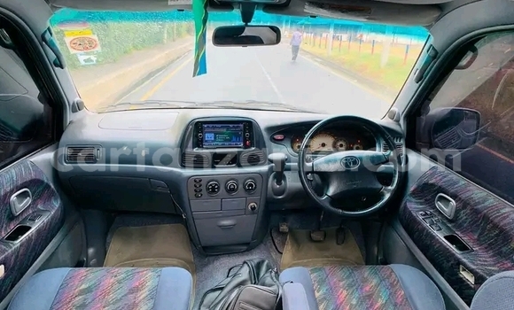 Nunua Ilio tumika Toyota Noah Nyeupe Gari ndani ya Bariadi nchini Simiyu