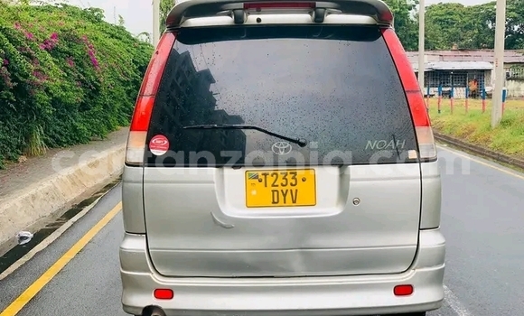 Buy Used Toyota Noah White Car in Bariadi in Simiyu Buy Used Toyota Noah White Car in Bariadi in Simiyu