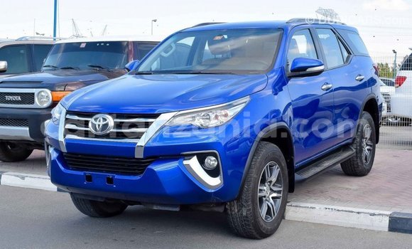 Nunua Imported Toyota Fortuner Bluu Gari ndani ya Import - Dubai nchini Arusha Nunua Imported Toyota Fortuner Bluu Gari ndani ya Import - Dubai nchini Arusha