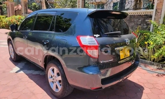 Nunua Ilio tumika Toyota Vanguard Nyeusi Gari ndani ya Bariadi nchini Simiyu Nunua Ilio tumika Toyota Vanguard Nyeusi Gari ndani ya Bariadi nchini Simiyu