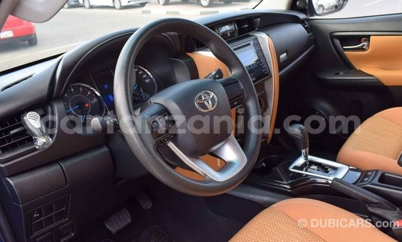 Nunua Imported Toyota Fortuner Bluu Gari ndani ya Import - Dubai nchini Arusha Nunua Imported Toyota Fortuner Bluu Gari ndani ya Import - Dubai nchini Arusha