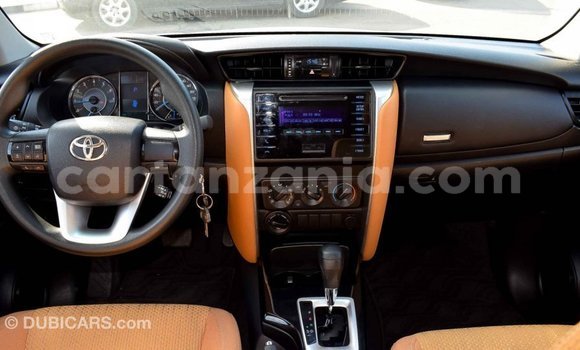 Nunua Imported Toyota Fortuner Bluu Gari ndani ya Import - Dubai nchini Arusha Nunua Imported Toyota Fortuner Bluu Gari ndani ya Import - Dubai nchini Arusha