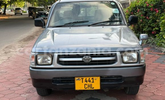 Nunua Ilio tumika Toyota Hilux Nyingine Gari ndani ya Dar es Salaam nchini Dar es Salaam Nunua Ilio tumika Toyota Hilux Nyingine Gari ndani ya Dar es Salaam nchini Dar es Salaam