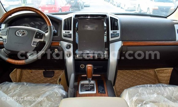 Nunua Imported Toyota Land Cruiser Nyingine Gari ndani ya Import - Dubai nchini Arusha Nunua Imported Toyota Land Cruiser Nyingine Gari ndani ya Import - Dubai nchini Arusha