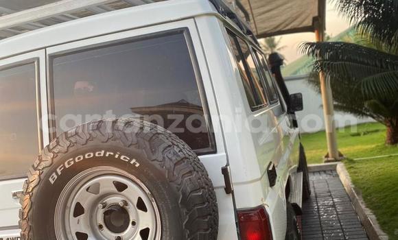 Nunua Ilio tumika Toyota Land Cruiser Nyeupe Gari ndani ya Dar es Salaam nchini Dar es Salaam Nunua Ilio tumika Toyota Land Cruiser Nyeupe Gari ndani ya Dar es Salaam nchini Dar es Salaam