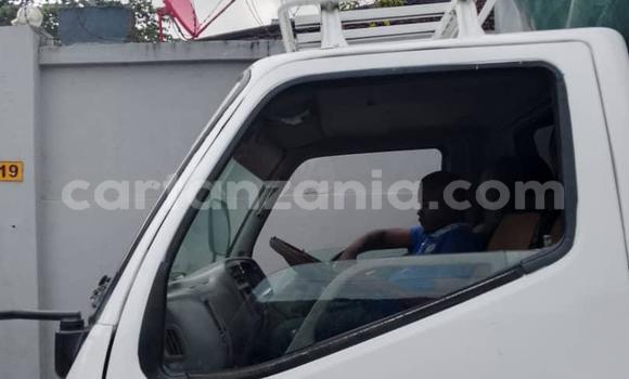 Nunua Ilio tumika Mitsubishi Fuso Fighter Nyingine Lori ndani ya Dar es Salaam nchini Dar es Salaam Nunua Ilio tumika Mitsubishi Fuso Fighter Nyingine Lori ndani ya Dar es Salaam nchini Dar es Salaam