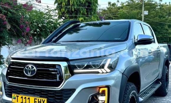 Nunua Ilio tumika Toyota Hiluxe Revo Fedha Gari ndani ya Dar es Salaam nchini Dar es Salaam Nunua Ilio tumika Toyota Hiluxe Revo Fedha Gari ndani ya Dar es Salaam nchini Dar es Salaam