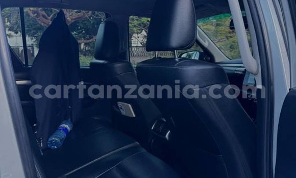 Nunua Ilio tumika Toyota Hiluxe Revo Fedha Gari ndani ya Dar es Salaam nchini Dar es Salaam Nunua Ilio tumika Toyota Hiluxe Revo Fedha Gari ndani ya Dar es Salaam nchini Dar es Salaam