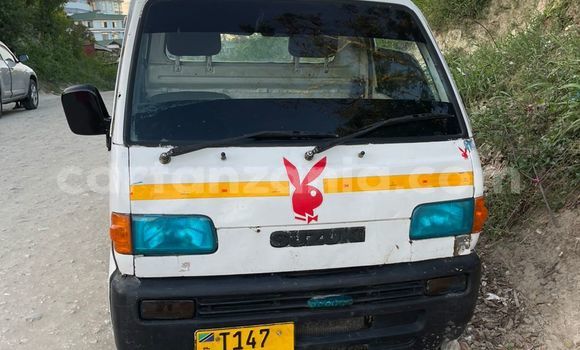 Buy Used Suzuki Carry White Truck in Dar es Salaam in Dar es Salaam