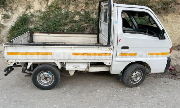 Nunua Ilio tumika Suzuki Carry Nyeupe Lori ndani ya Dar es Salaam nchini Dar es Salaam Nunua Ilio tumika Suzuki Carry Nyeupe Lori ndani ya Dar es Salaam nchini Dar es Salaam