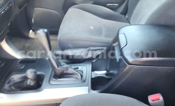 Nunua Ilio tumika Toyota Land Cruiser Prado Fedha Gari ndani ya Dar es Salaam nchini Dar es Salaam Nunua Ilio tumika Toyota Land Cruiser Prado Fedha Gari ndani ya Dar es Salaam nchini Dar es Salaam