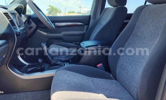 Nunua Ilio tumika Toyota Land Cruiser Prado Fedha Gari ndani ya Dar es Salaam nchini Dar es Salaam Nunua Ilio tumika Toyota Land Cruiser Prado Fedha Gari ndani ya Dar es Salaam nchini Dar es Salaam