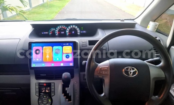 Nunua Ilio tumika Toyota Noah Fedha Gari ndani ya Dar es Salaam nchini Dar es Salaam Nunua Ilio tumika Toyota Noah Fedha Gari ndani ya Dar es Salaam nchini Dar es Salaam