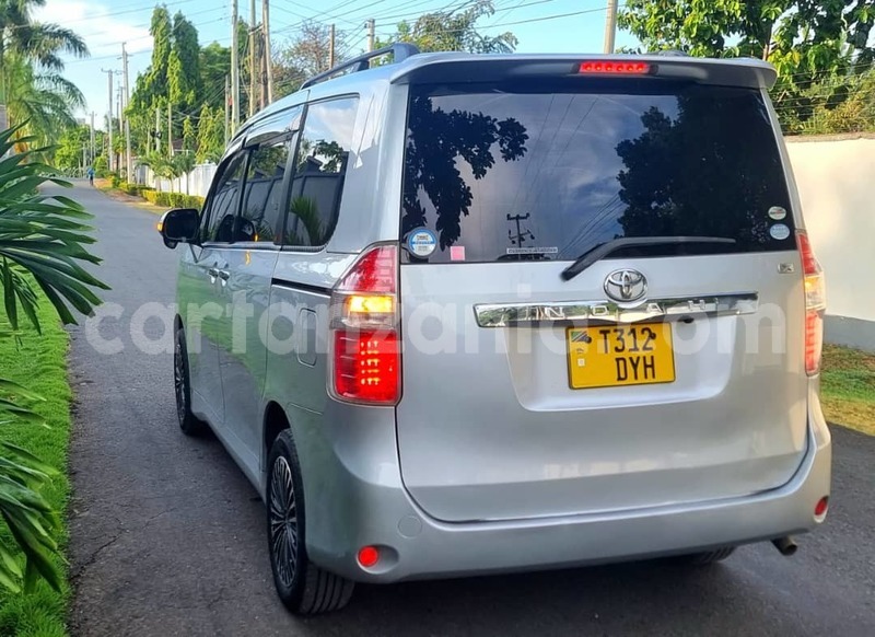 Big with watermark toyota noah dar es salaam dar es salaam 25351