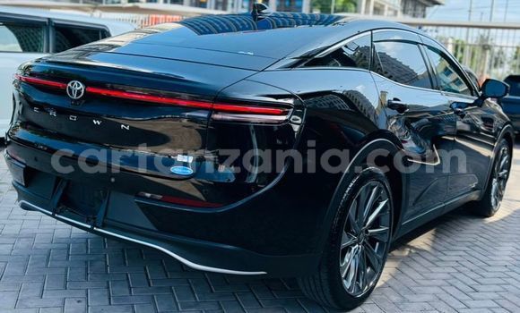 Buy Used Toyota Crown Black Car in Dar es Salaam in Dar es Salaam