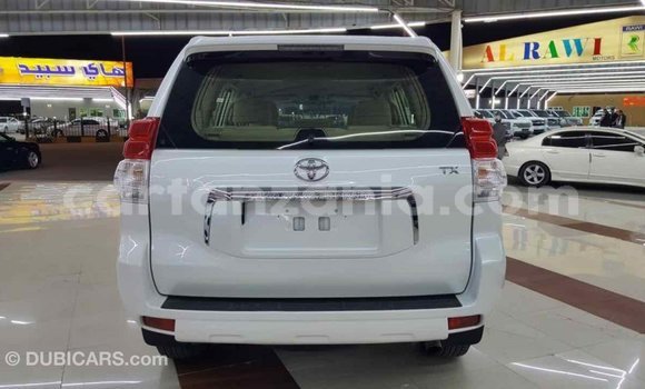 Nunua Imported Toyota Prado Nyeupe Gari ndani ya Import - Dubai nchini Arusha Nunua Imported Toyota Prado Nyeupe Gari ndani ya Import - Dubai nchini Arusha