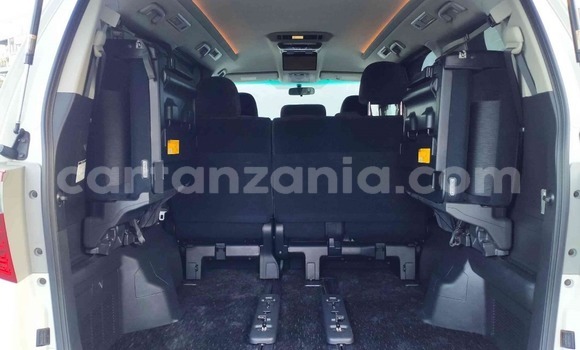 Nunua Ilio tumika Toyota Alphard Nyeupe Gari ndani ya Dar es Salaam nchini Dar es Salaam Nunua Ilio tumika Toyota Alphard Nyeupe Gari ndani ya Dar es Salaam nchini Dar es Salaam