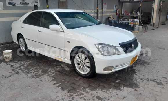 Buy Used Toyota Crown White Car in Dar es Salaam in Dar es Salaam Buy Used Toyota Crown White Car in Dar es Salaam in Dar es Salaam