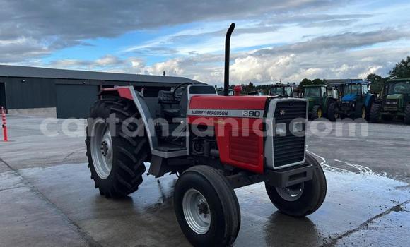 Buy Import Caterpillar 120 Red Truck in Dar es Salaam in Dar es Salaam