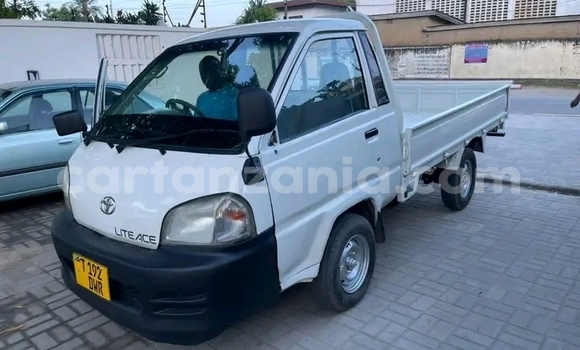 Buy Used Toyota Town Ace White Car in Biharamulo in Kagera Buy Used Toyota Town Ace White Car in Biharamulo in Kagera