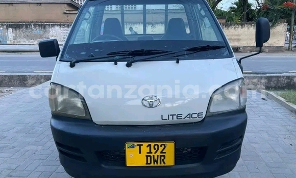 Buy Used Toyota Town Ace White Car in Biharamulo in Kagera Buy Used Toyota Town Ace White Car in Biharamulo in Kagera
