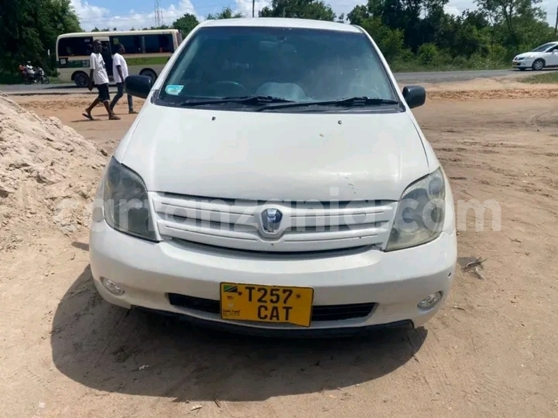 Big with watermark toyota ist manyara babati rural 25426