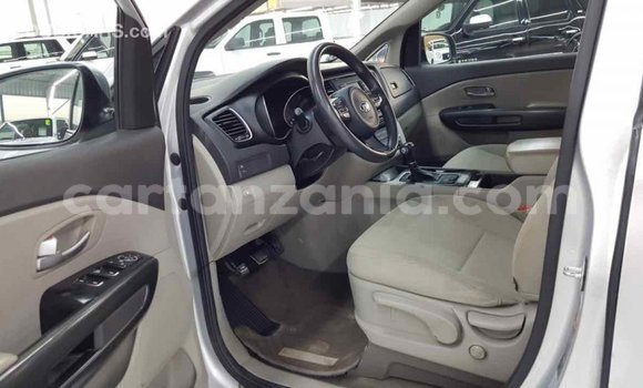 Nunua Imported Kia Carnival Nyingine Gari ndani ya Import - Dubai nchini Arusha Nunua Imported Kia Carnival Nyingine Gari ndani ya Import - Dubai nchini Arusha