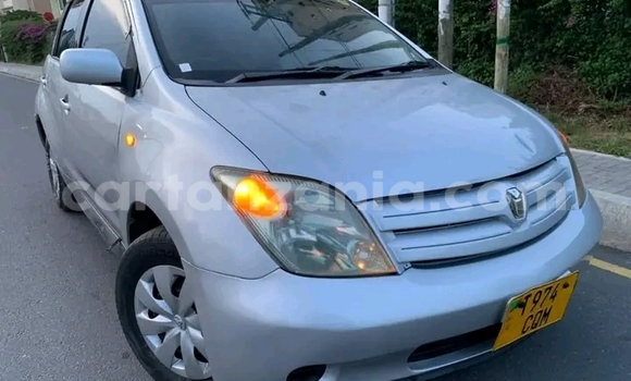 Nunua Ilio tumika Toyota IST Nyingine Gari ndani ya Bariadi nchini Simiyu Nunua Ilio tumika Toyota IST Nyingine Gari ndani ya Bariadi nchini Simiyu