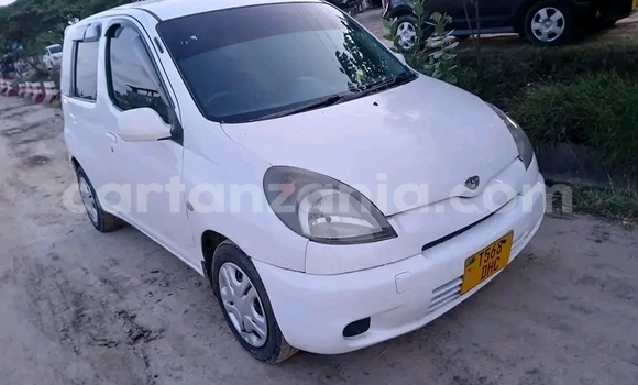 Buy Used Flanker F White Car in Biharamulo in Kagera Buy Used Flanker F White Car in Biharamulo in Kagera