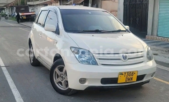 Nunua Ilio tumika Toyota IST Nyeupe Gari ndani ya Biharamulo nchini Kagera Nunua Ilio tumika Toyota IST Nyeupe Gari ndani ya Biharamulo nchini Kagera