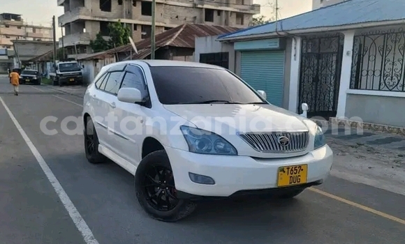 Buy Used Toyota Harrier White Car in Biharamulo in Kagera Buy Used Toyota Harrier White Car in Biharamulo in Kagera