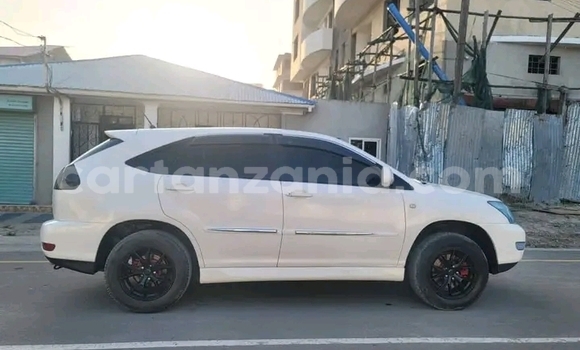 Buy Used Toyota Harrier White Car in Biharamulo in Kagera Buy Used Toyota Harrier White Car in Biharamulo in Kagera