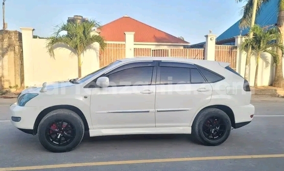 Buy Used Toyota Harrier White Car in Biharamulo in Kagera Buy Used Toyota Harrier White Car in Biharamulo in Kagera