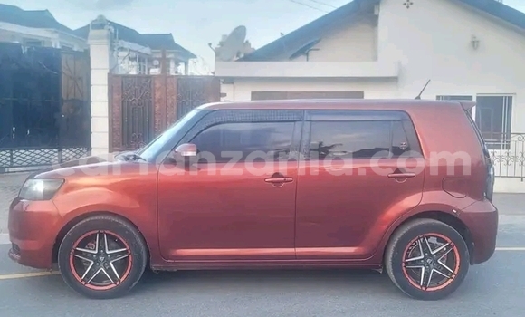 Nunua Ilio tumika Toyota Regius Nyekundu Gari ndani ya Biharamulo nchini Kagera Nunua Ilio tumika Toyota Regius Nyekundu Gari ndani ya Biharamulo nchini Kagera