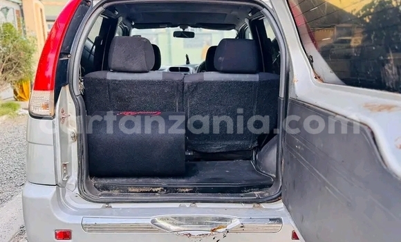 Buy Used Toyota RAV4 White Car in Biharamulo in Kagera Buy Used Toyota RAV4 White Car in Biharamulo in Kagera